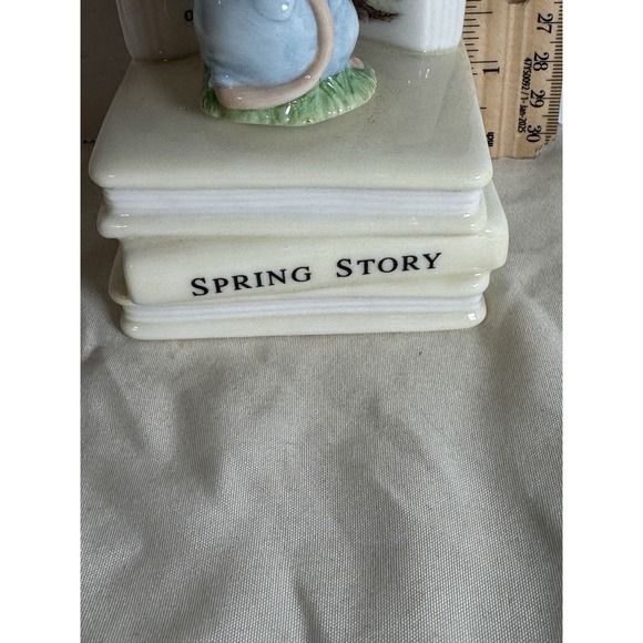 Brambly Hedge Spring Story Music Box by Jill Barklem - Picture 2 of 11